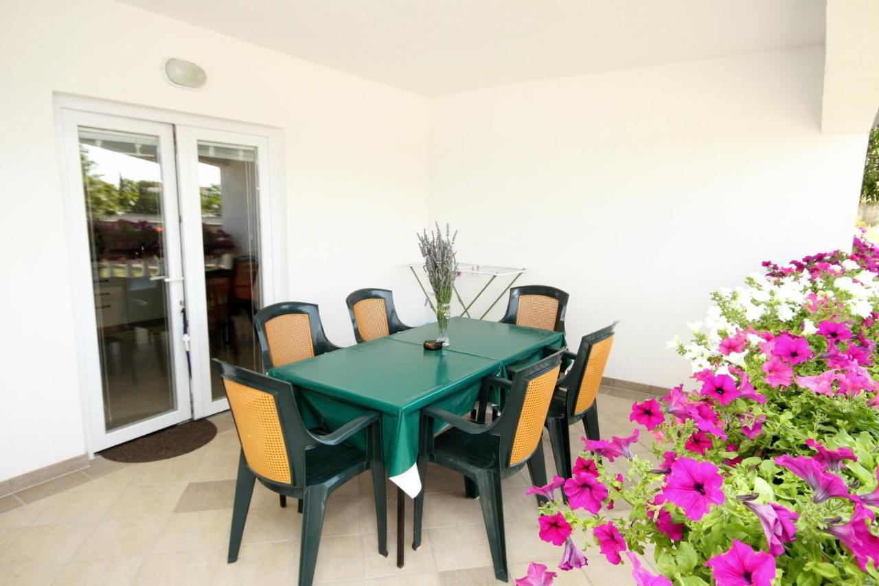 Apartments With A Parking Space Seline, Paklenica - 6603 Starigrad Paklenica Exterior foto